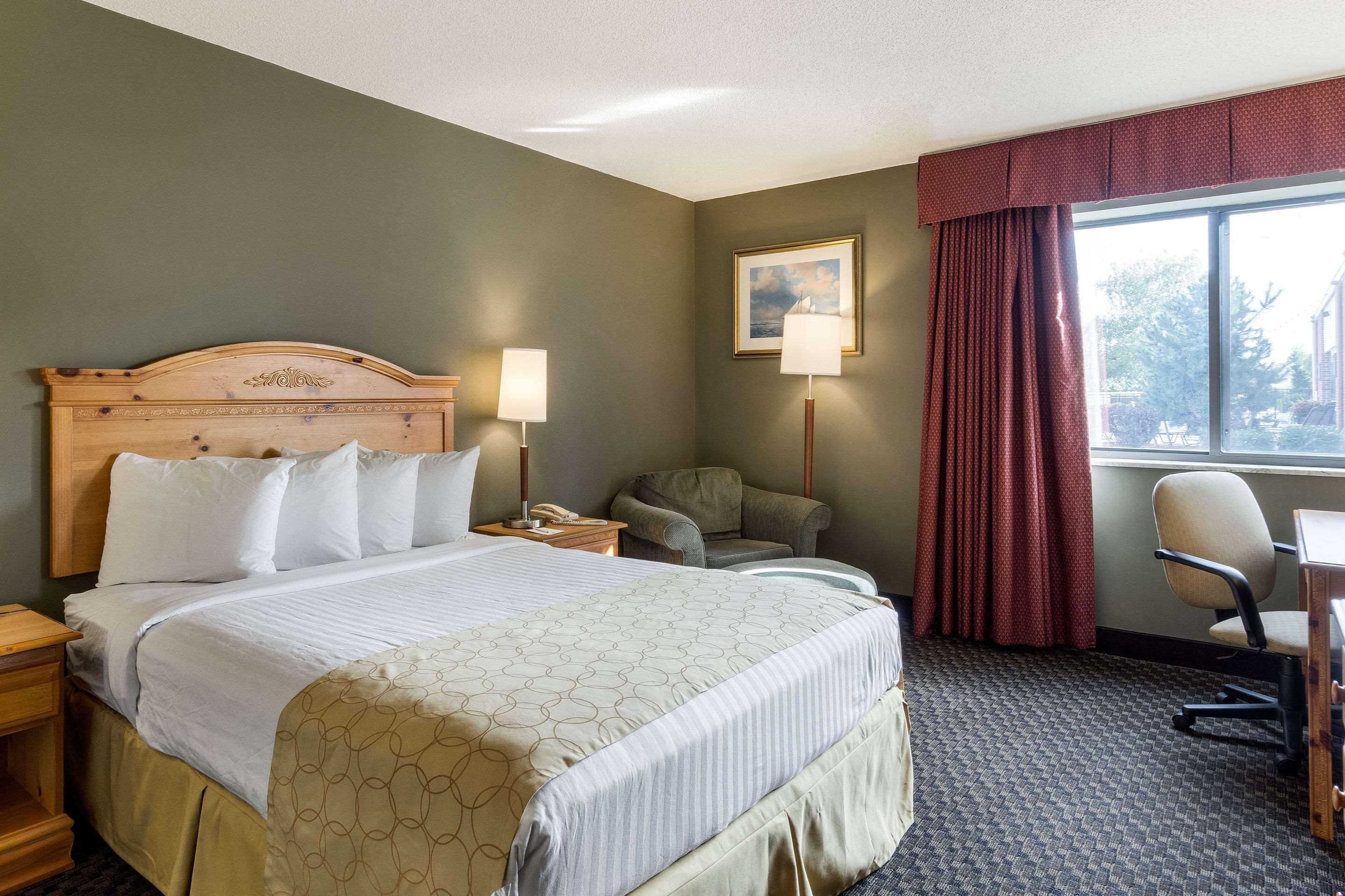 Clarion Hotel Seekonk - Providence Exterior foto